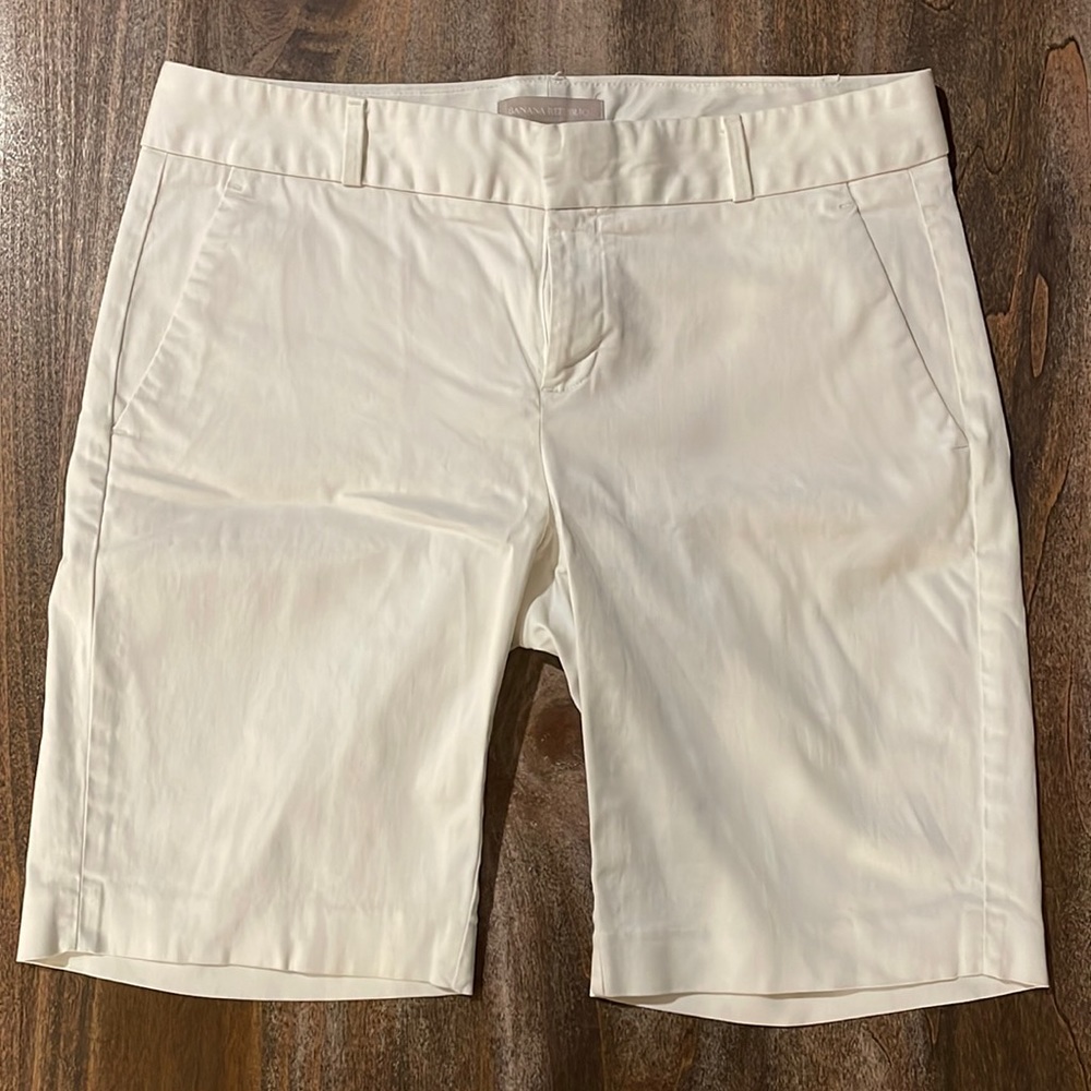Banana Republic size 4 Excellent condition